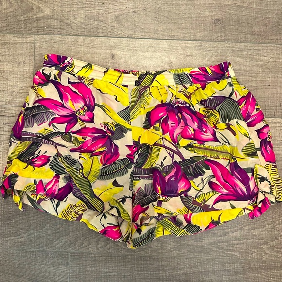 Zimmermann - 100% Silk Floral Shorts - Picture 2 of 8
